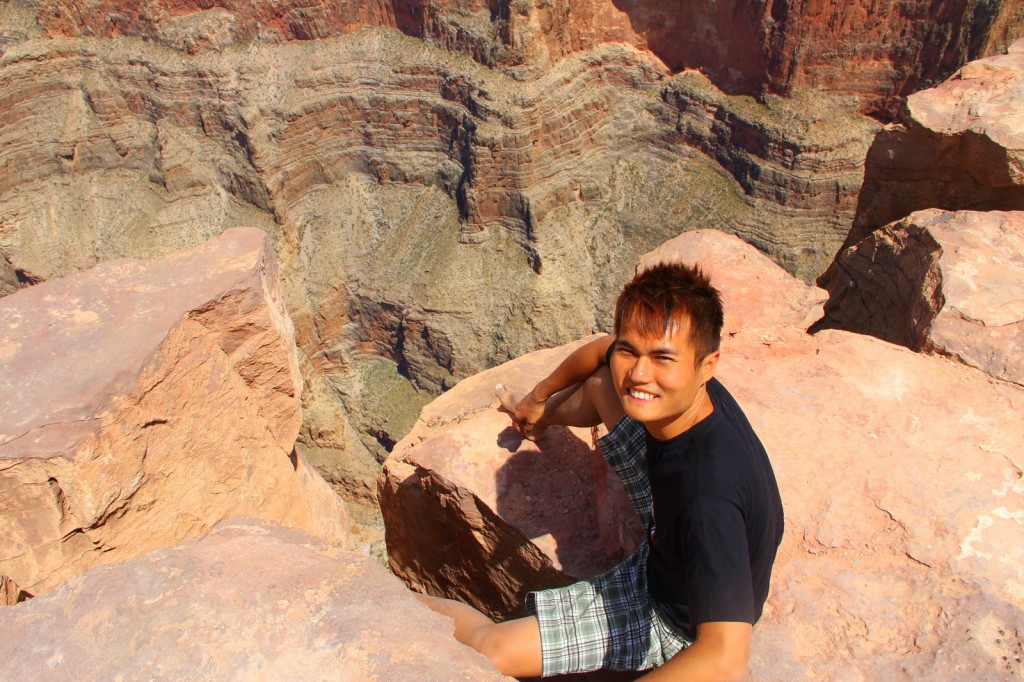 Please DO NOT TRY THIS in Grand Canyon! 