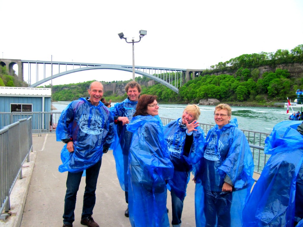 With some helpful Dutch tourist for my photos at the maid of the mist