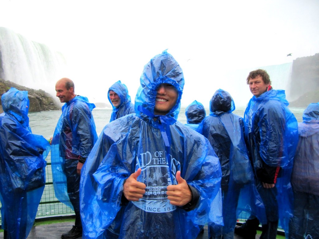 The best and clearest photo of the Horseshoe Falls