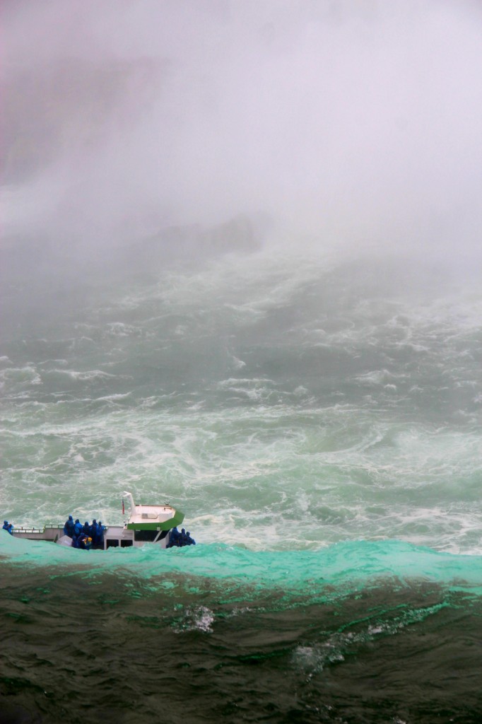 At the edge and how it looks like before falling into the Horseshoe Falls