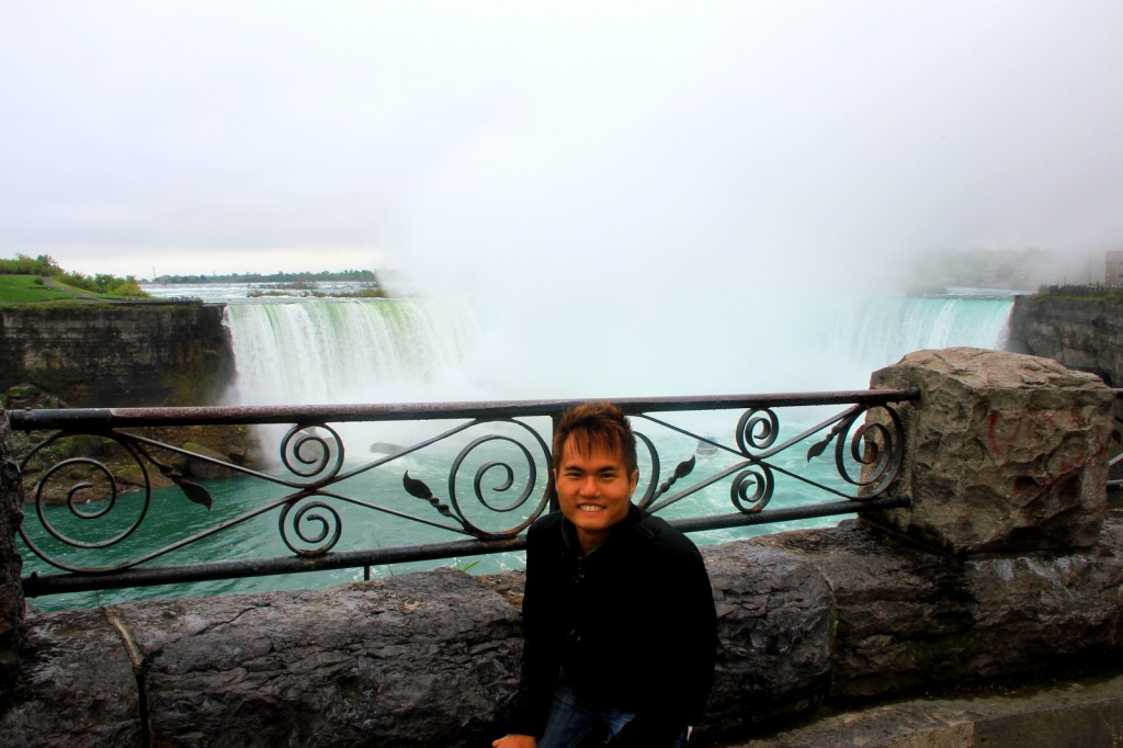 Finally my 4th attempt after maid of the mist - Horseshoe Falls